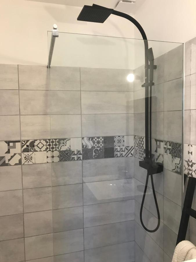 Villa la pinède Mornas Esterno foto